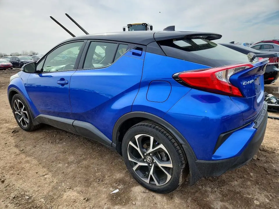 2020 TOYOTA C-HR XLE  