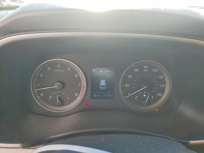 2021 HYUNDAI TUCSON SE  