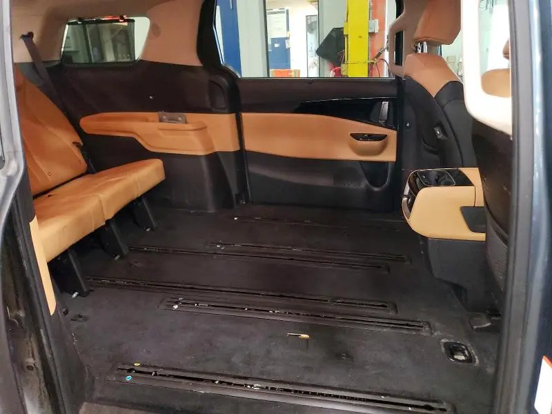 2022 KIA CARNIVAL EX  