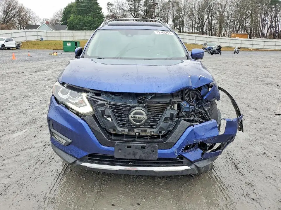 2018 NISSAN ROGUE SL  