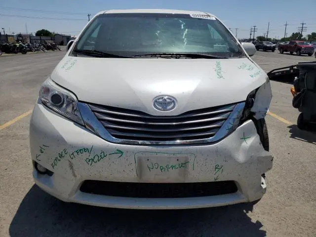 2015 TOYOTA SIENNA XLE  