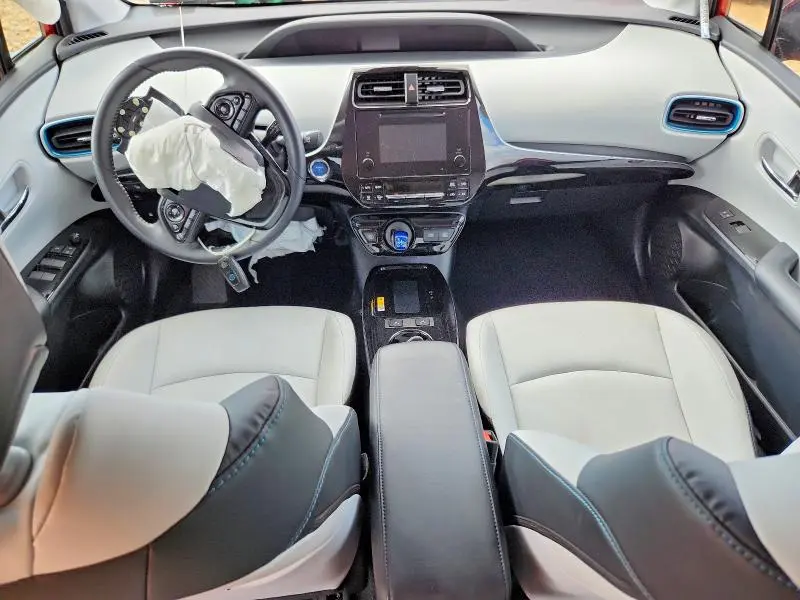 2019 TOYOTA PRIUS XLE  