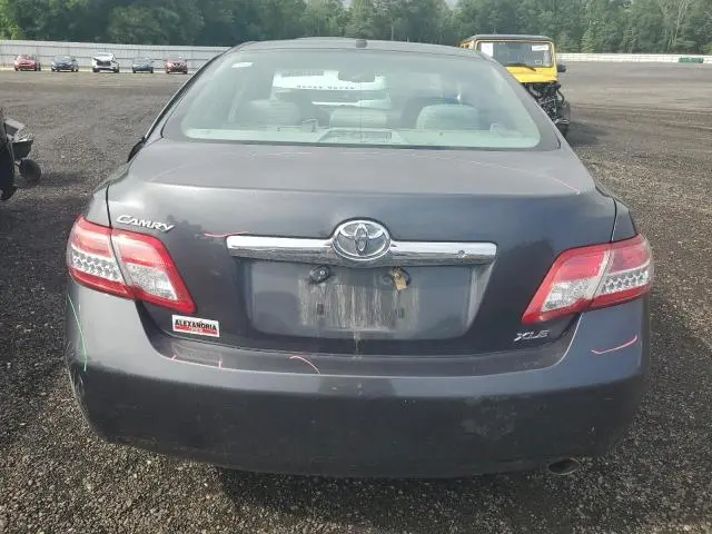 2010 TOYOTA CAMRY BASE  