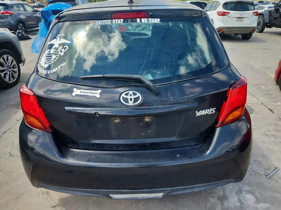 2015 TOYOTA YARIS 5-DOOR L  