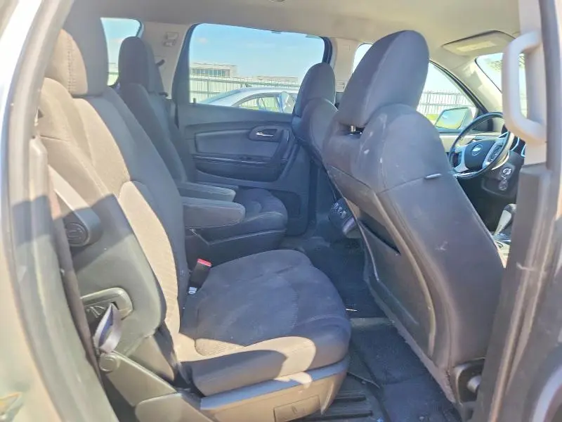 2012 CHEVROLET TRAVERSE LT  