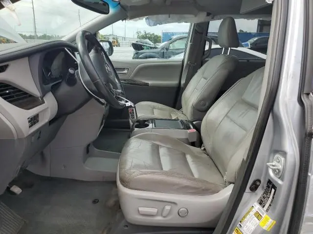 2015 TOYOTA SIENNA XLE  
