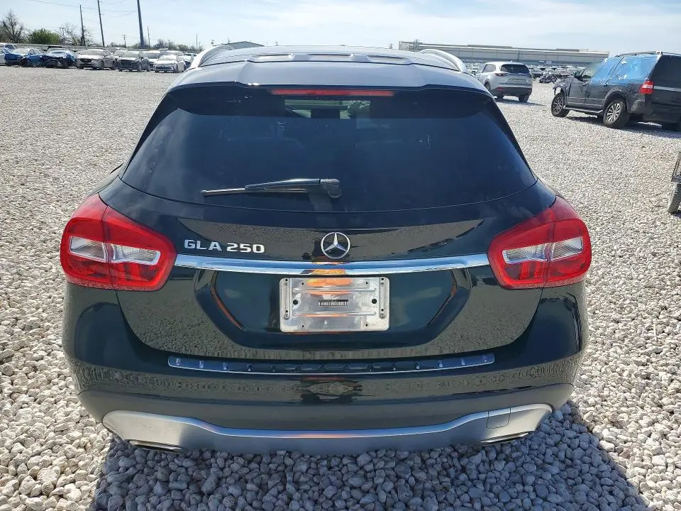 2018 MERCEDES-BENZ GLA 250  