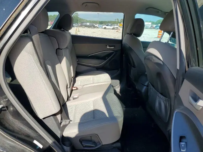 2017 HYUNDAI SANTA FE SE  