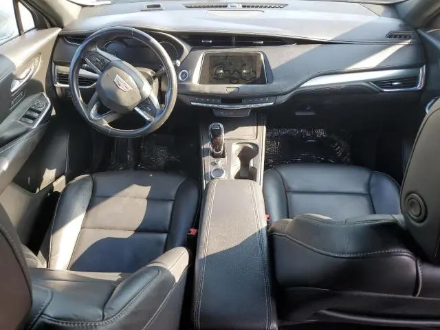 2022 CADILLAC XT4 PREMIUM LUXURY  