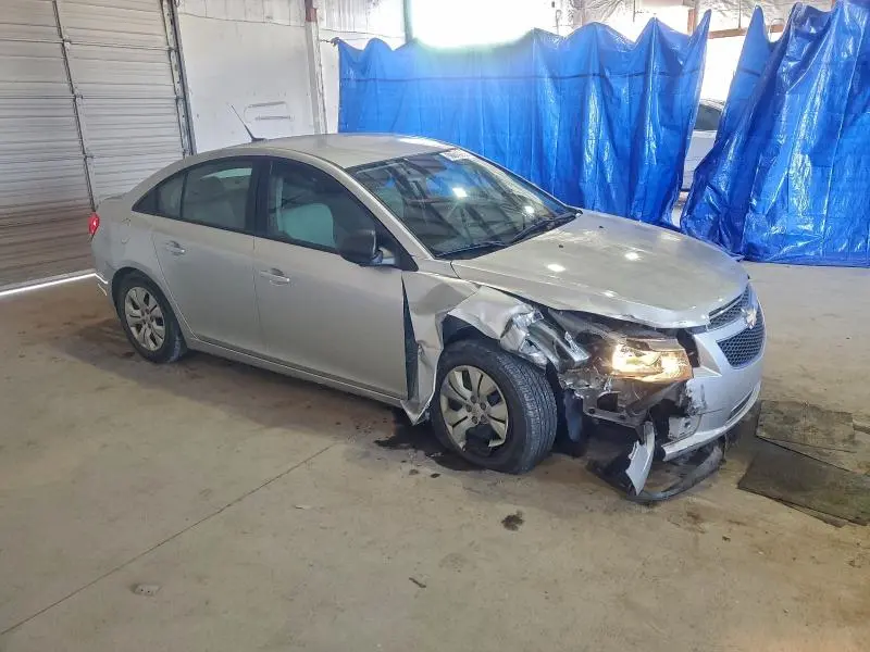 2013 CHEVROLET CRUZE LS  