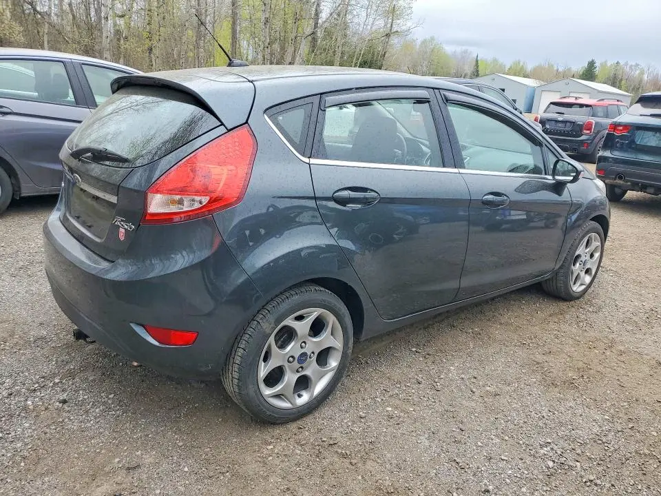 2011 FORD FIESTA SES  