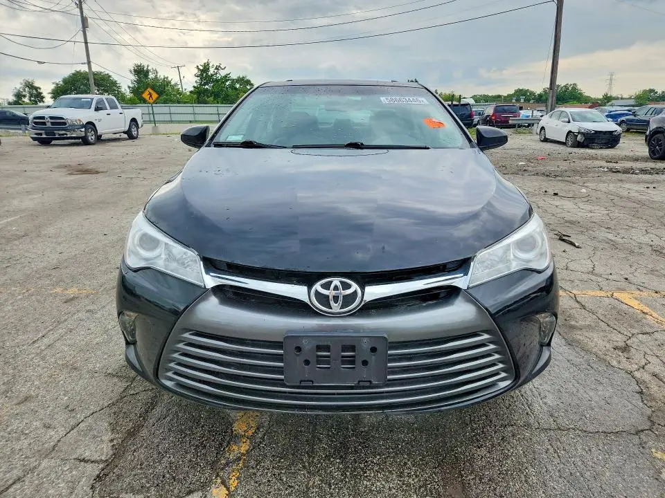 2017 TOYOTA CAMRY XLE  