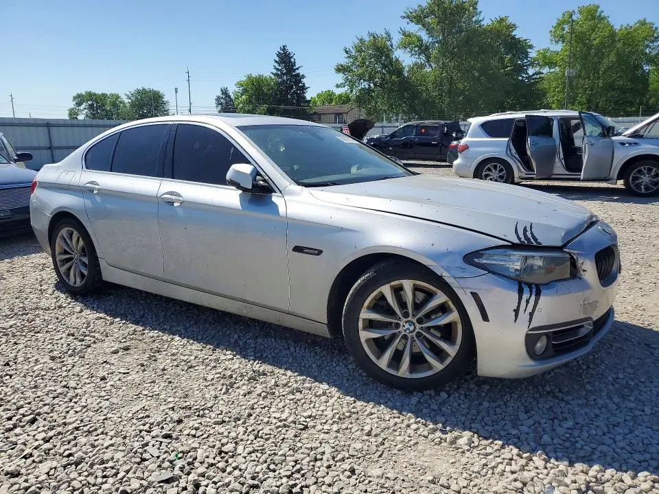 2016 BMW 528 XI  
