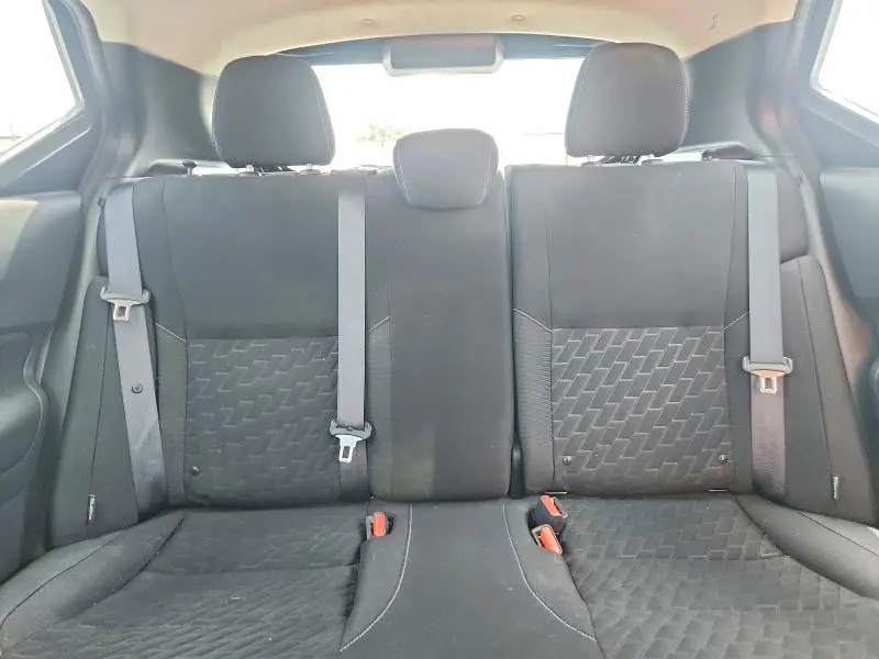 2021 NISSAN KICKS S  