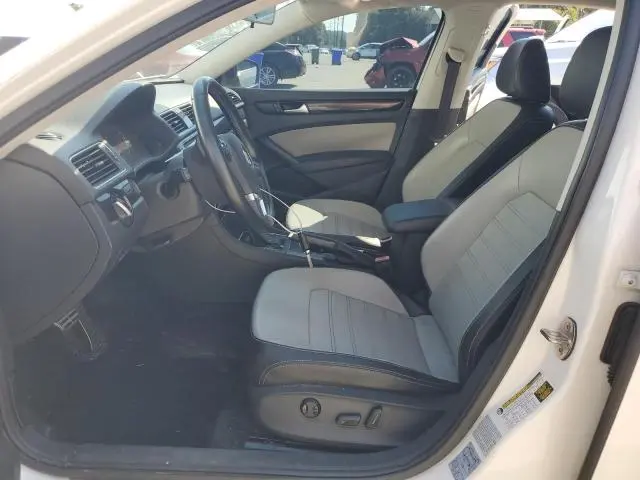 2015 VOLKSWAGEN PASSAT SE