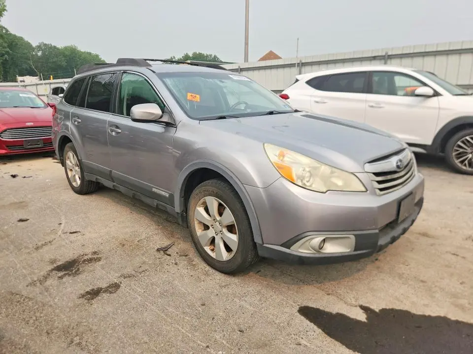 2010 SUBARU OUTBACK 2.5I PREMIUM  