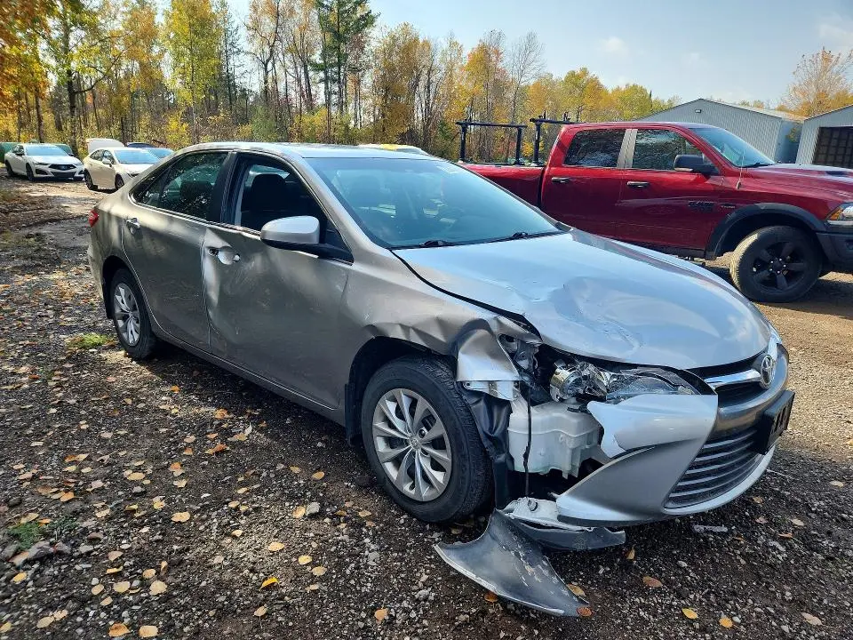 2017 TOYOTA CAMRY LE  
