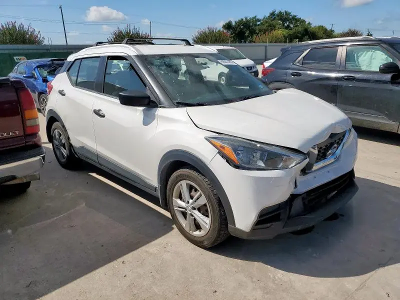 2018 NISSAN KICKS S  