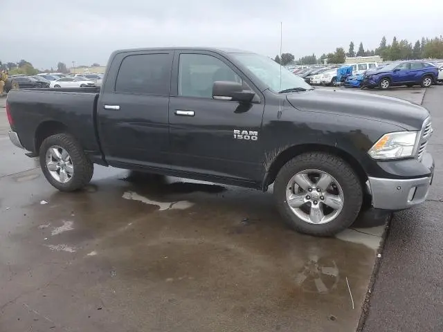 2016 RAM 1500 SLT  