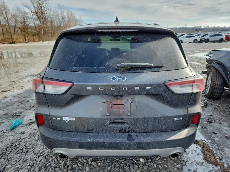 2020 FORD ESCAPE SE SPORT  