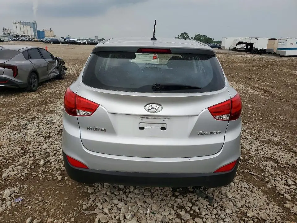 2011 HYUNDAI TUCSON GL  