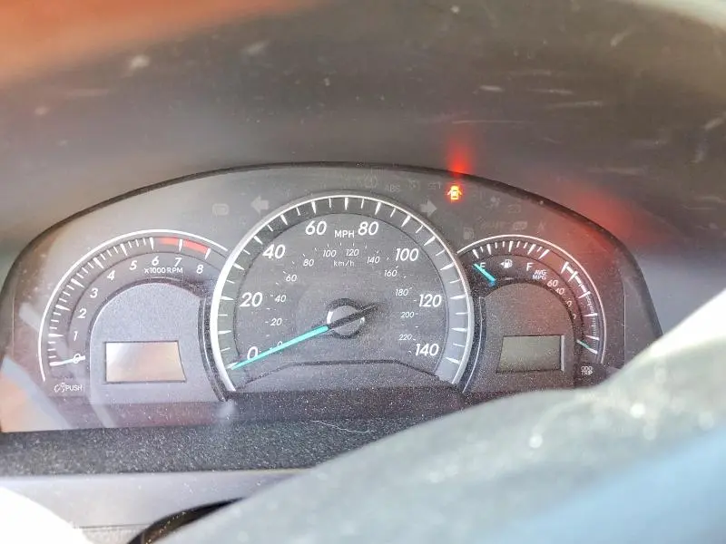 2014 TOYOTA CAMRY LE  