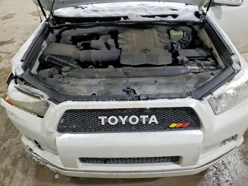 2013 TOYOTA 4RUNNER SR5  