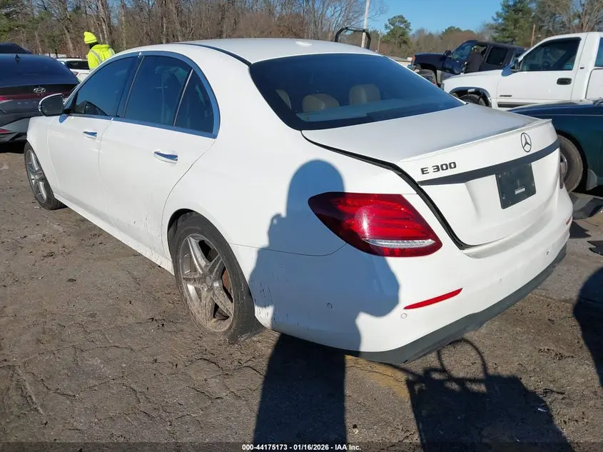 2017 MERCEDES-BENZ E 300  