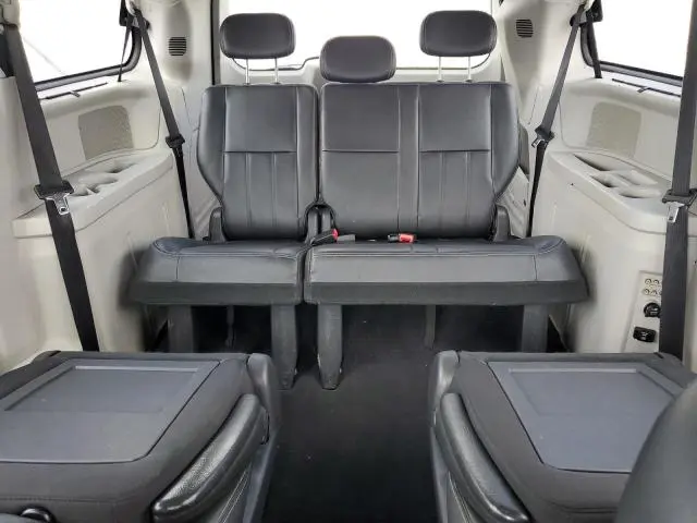 2010 CHRYSLER TOWN & COUNTRY TOURING PLUS  