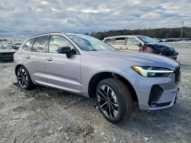 2026 VOLVO XC60 PLUS  