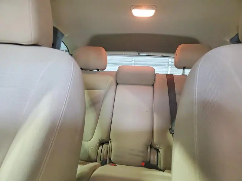 2011 HYUNDAI SANTA FE GLS  