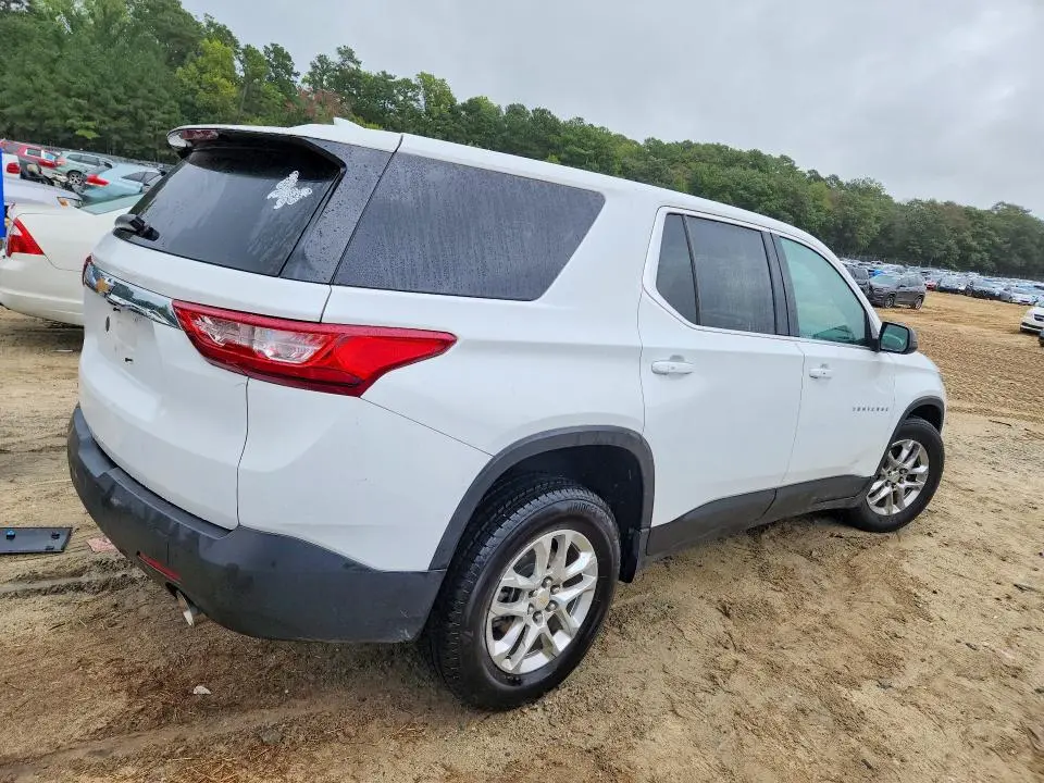 2021 CHEVROLET TRAVERSE LS  