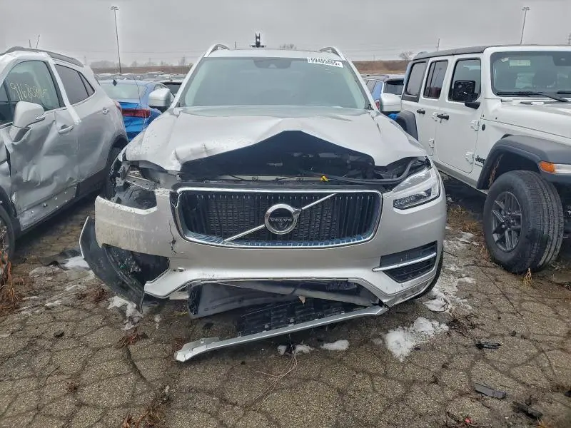 2018 VOLVO XC90 T5  