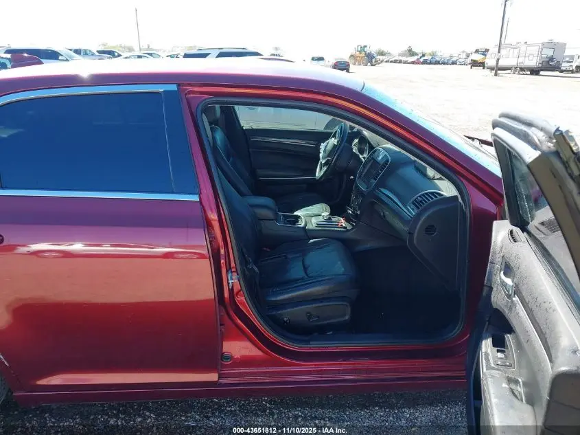 2017 CHRYSLER 300 LIMITED