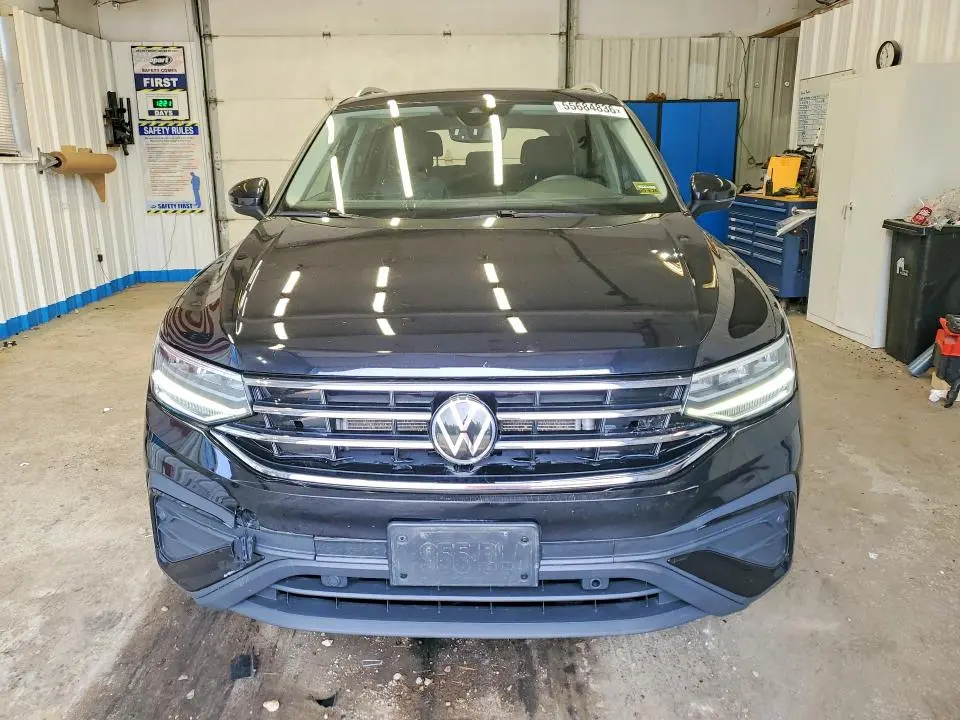 2023 VOLKSWAGEN TIGUAN SE  