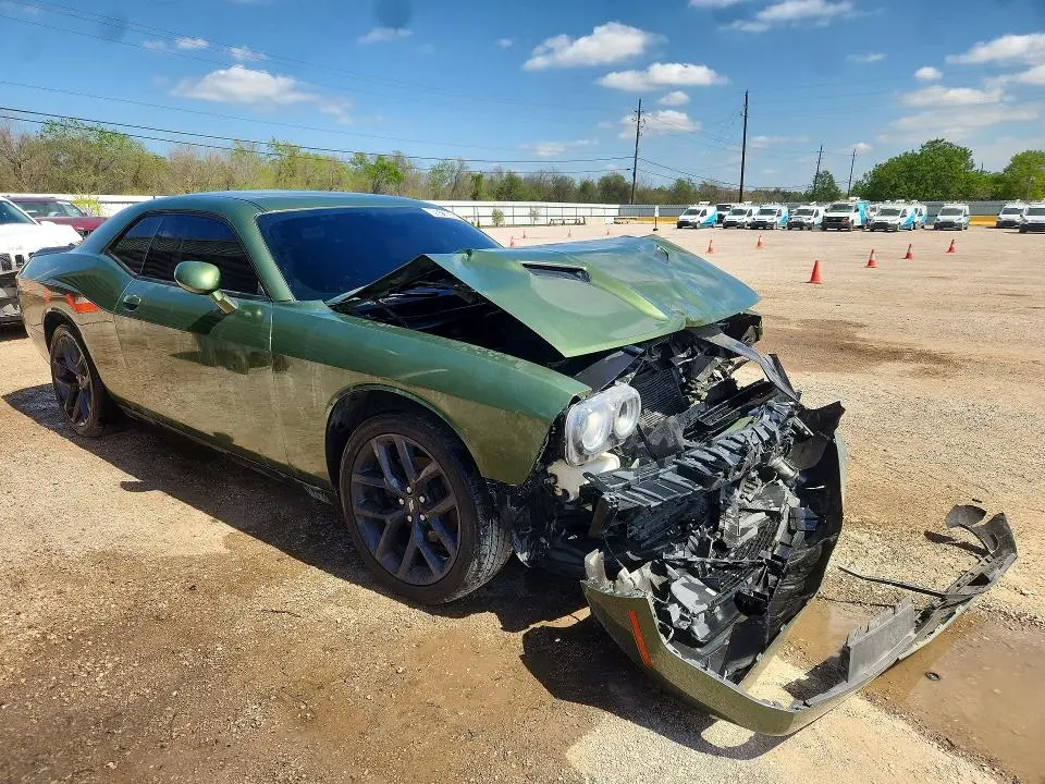 2020 DODGE CHALLENGER SXT  
