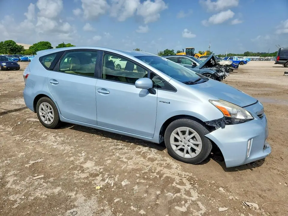 2014 TOYOTA PRIUS V TWO  