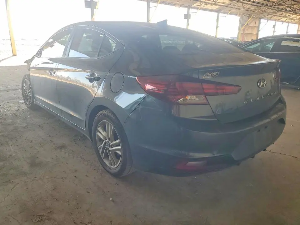 2020 HYUNDAI ELANTRA SEL  