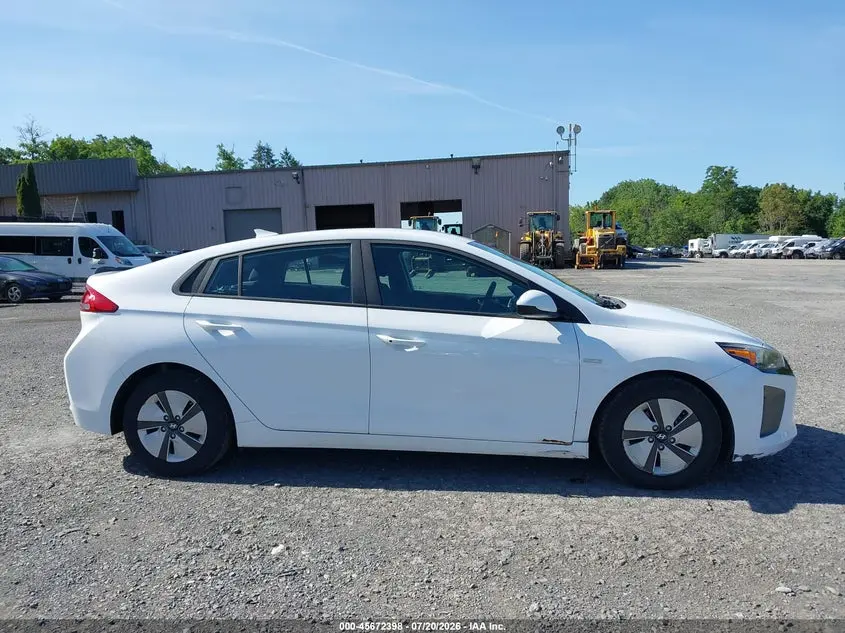 2018 HYUNDAI IONIQ HYBRID BLUE