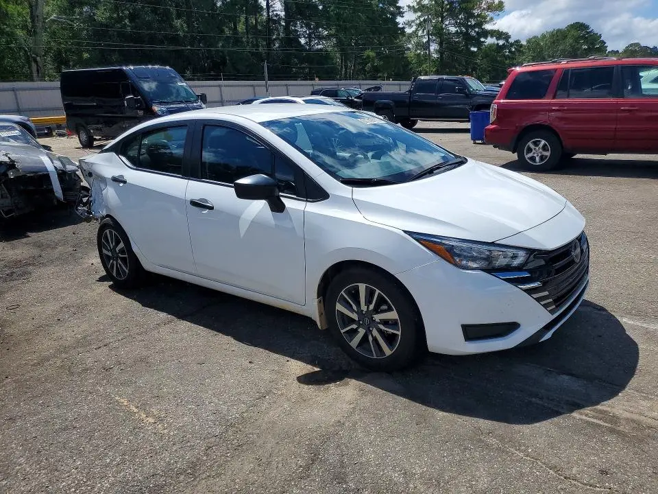 2025 NISSAN VERSA S  