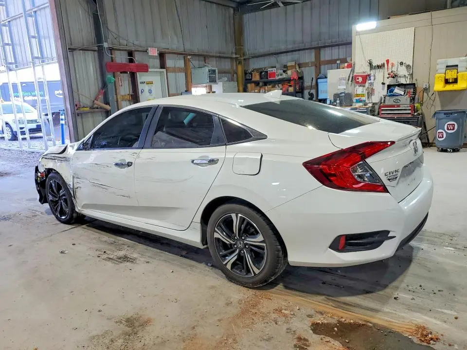 2017 HONDA CIVIC TOURING  