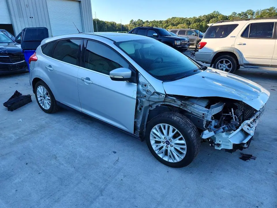2017 FORD FOCUS TITANIUM  