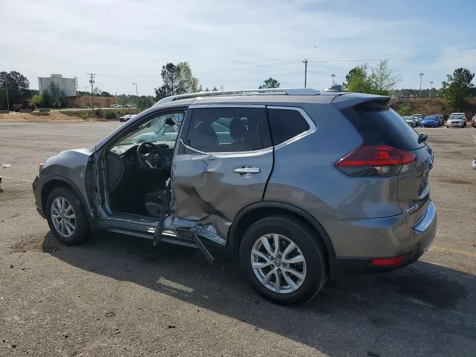 2018 NISSAN ROGUE SV  