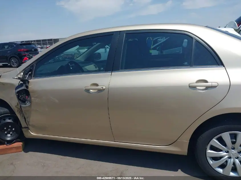 2013 TOYOTA COROLLA LE