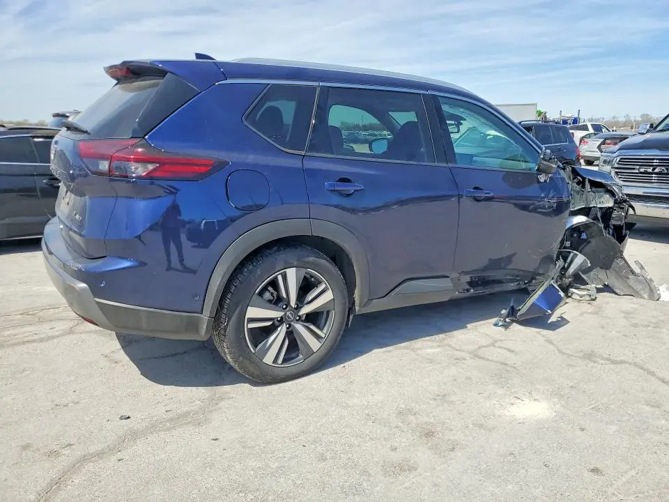 2025 NISSAN ROGUE SL  