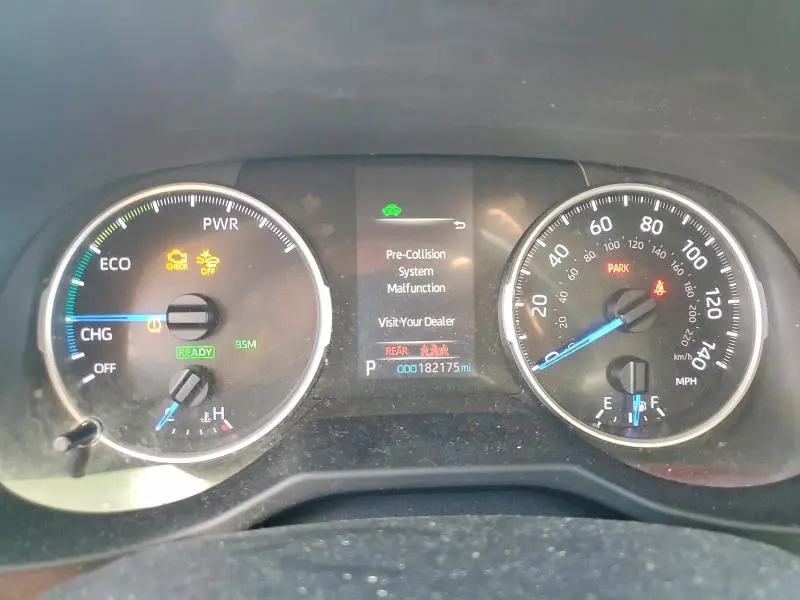 2019 TOYOTA RAV4 LE  