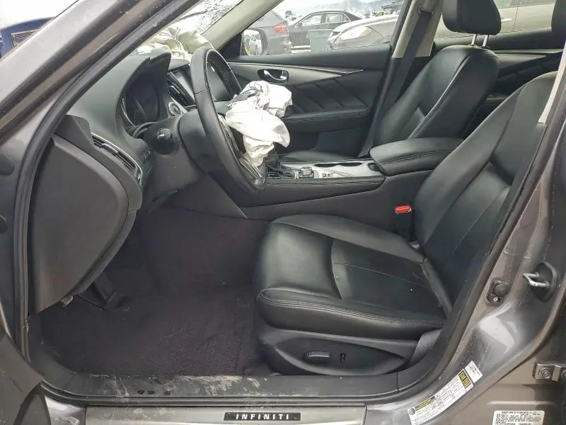 2021 INFINITI Q50 LUXE  