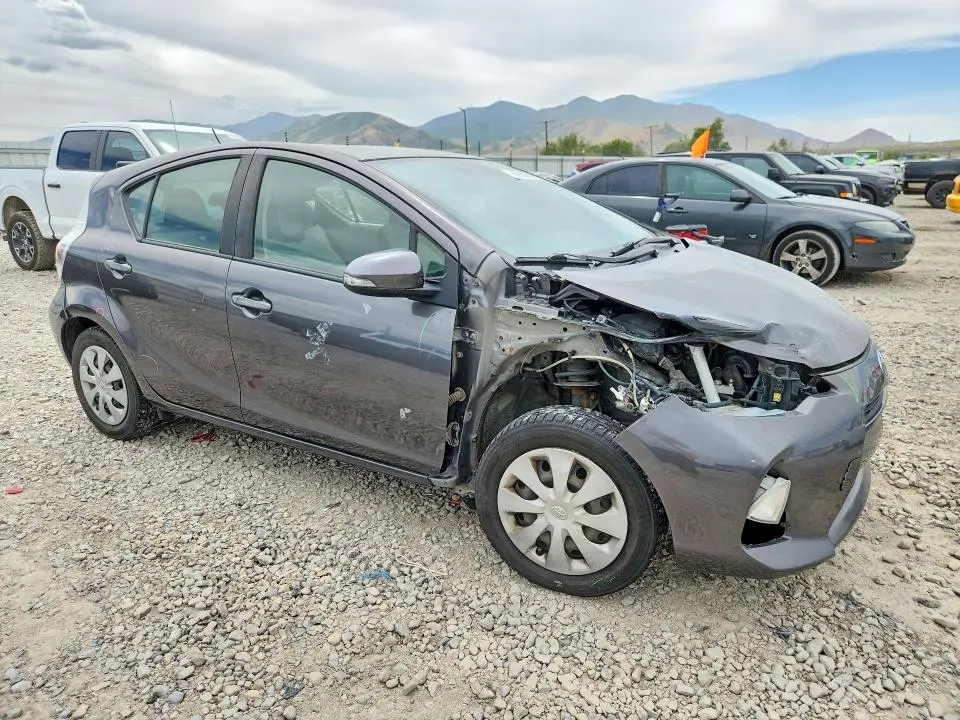 2014 TOYOTA PRIUS C ONE  