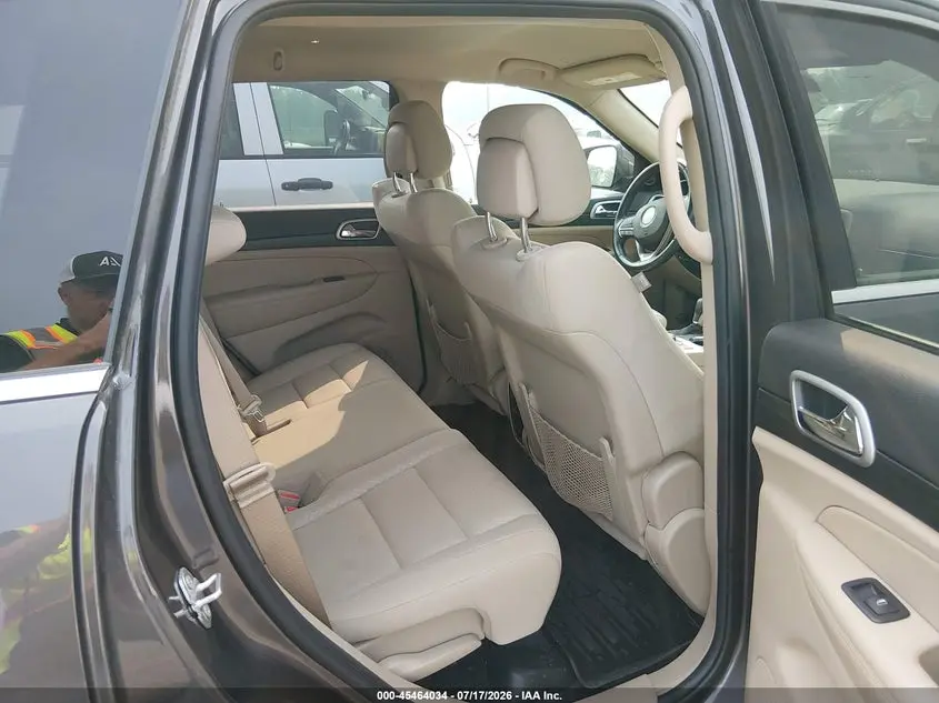 2020 JEEP GRAND CHEROKEE LAREDO E 4X4