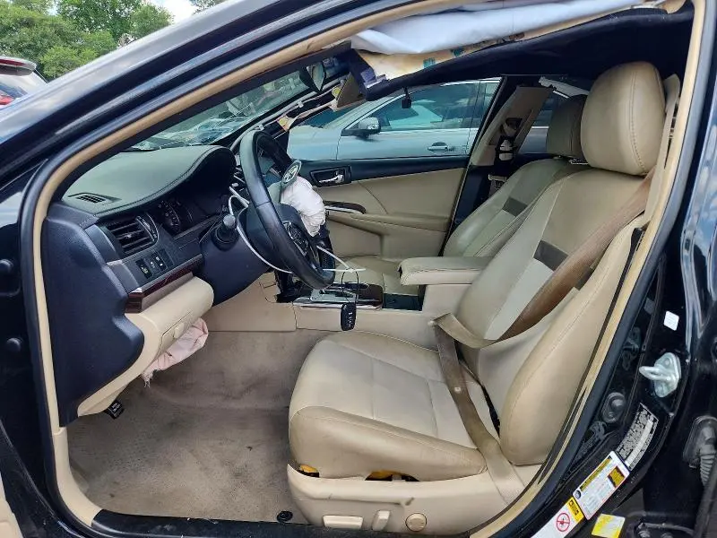 2012 TOYOTA CAMRY XLE V6  